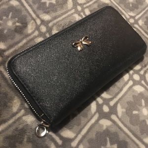 Classy cute black zipper wallet with gold bow